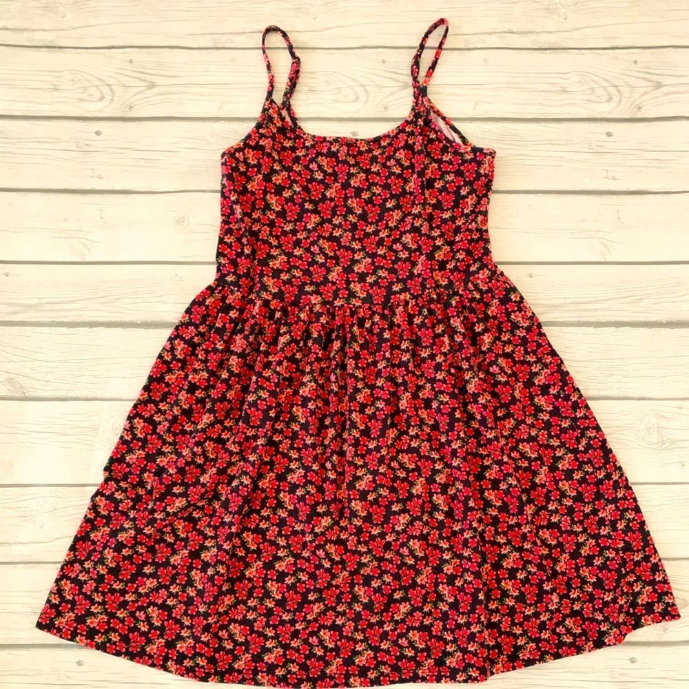 Forever 21 knit black floral dress-medium